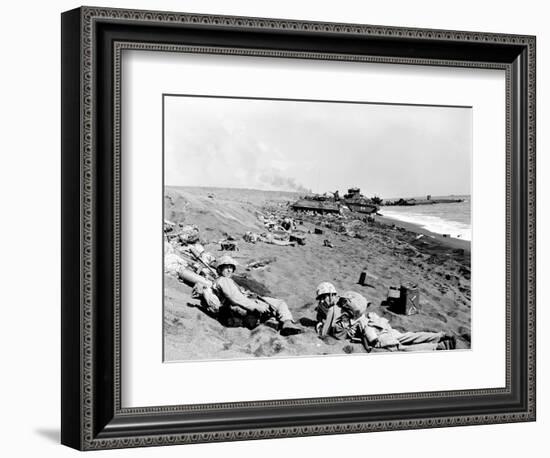 WWII Iwo Jima U.S. Invasion-Joe Rosenthal-Framed Photographic Print