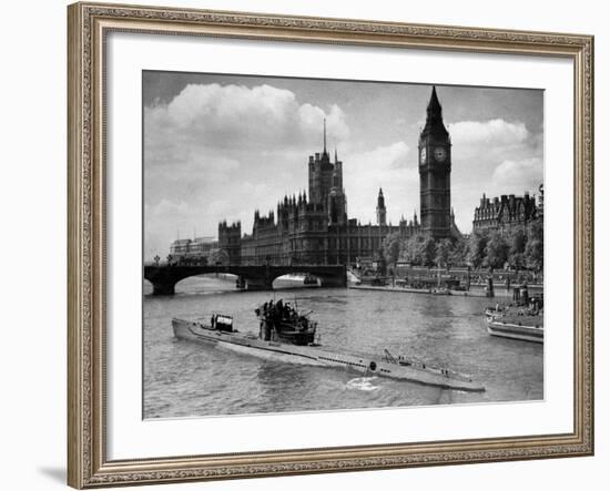 WWII London Thames U-Boat 1945-null-Framed Photographic Print