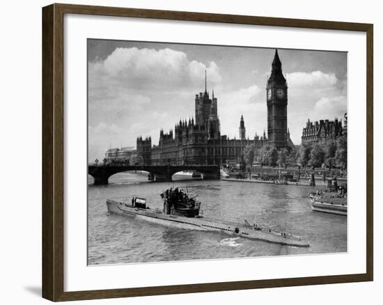 WWII London Thames U-Boat 1945-null-Framed Photographic Print