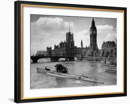 WWII London Thames U-Boat 1945-null-Framed Photographic Print