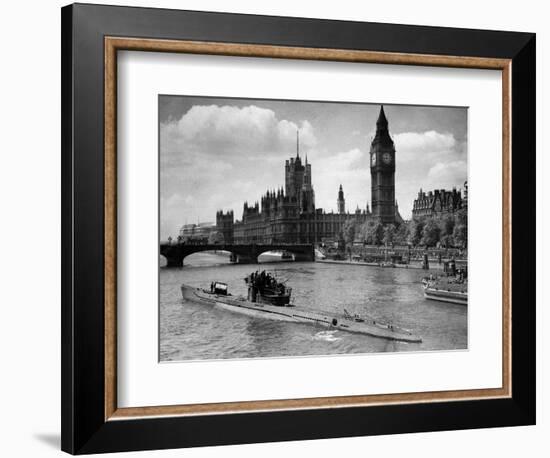 WWII London Thames U-Boat 1945-null-Framed Photographic Print