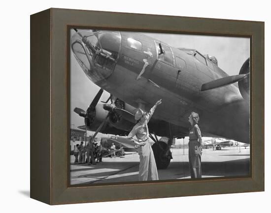 WWII Memphis Belle 1943-null-Framed Premier Image Canvas