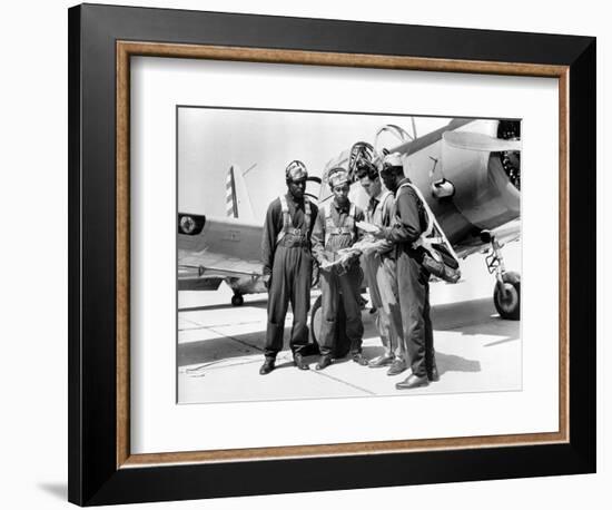 WWII U.S. Tuskegee Airmen-null-Framed Photographic Print