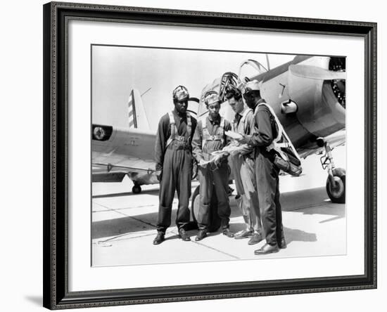 WWII U.S. Tuskegee Airmen-null-Framed Photographic Print