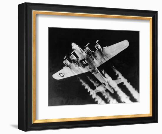 WWII USAF Flying Fortress-null-Framed Photographic Print