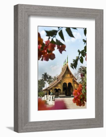 Xieng Thong Monastery, Luang Prabang, Laos, Indochina, Southeast Asia-Jordan Banks-Framed Photographic Print