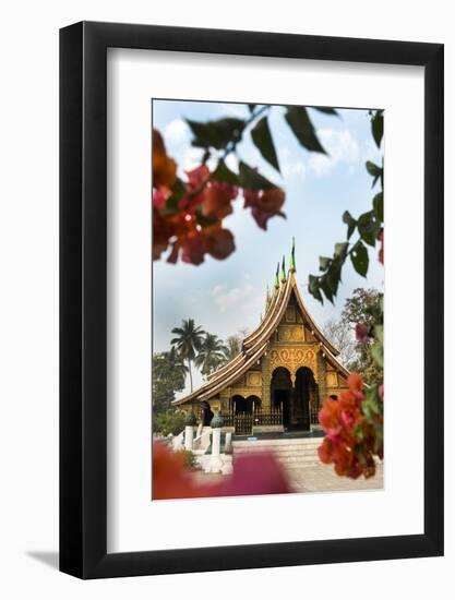 Xieng Thong Monastery, Luang Prabang, Laos, Indochina, Southeast Asia-Jordan Banks-Framed Photographic Print