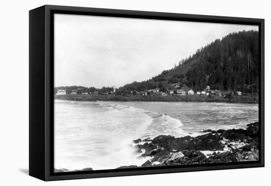 Yachats, Oregon Town View and Ocean Photograph - Yachats, OR-Lantern Press-Framed Stretched Canvas