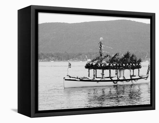 Yacht Etto, Regatta Day, Fort Willam Henry Hotel, Lake George, N.Y.-null-Framed Stretched Canvas