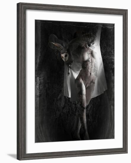 Yakilium-Lynne Davies-Framed Photographic Print