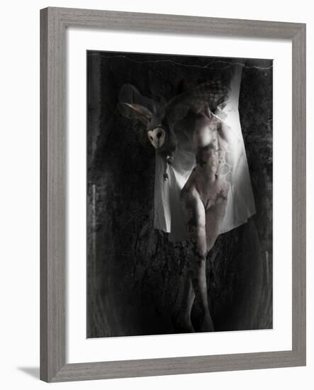 Yakilium-Lynne Davies-Framed Photographic Print