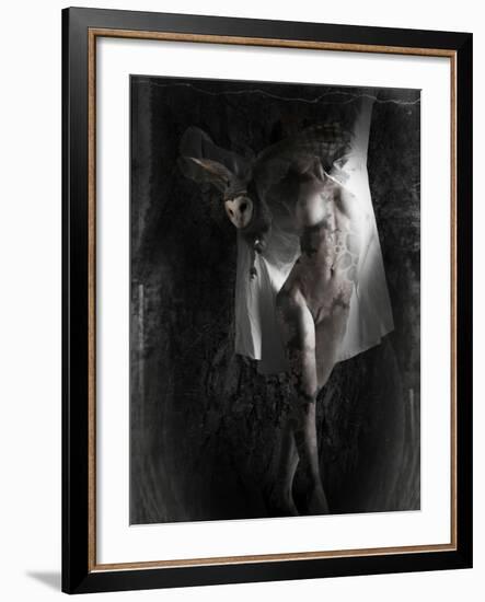 Yakilium-Lynne Davies-Framed Photographic Print