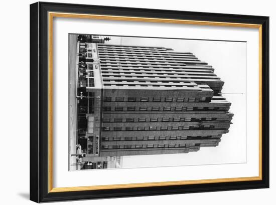 Yakima, WA View of Larson Building Photograph - Yakima, WA-Lantern Press-Framed Art Print