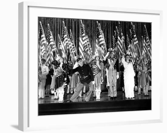 Yankee Doodle Dandy, Jeanne Cagney, James Cagney, Joan Leslie, Walter Huston, Rosemary Decamp, 1942-null-Framed Photo