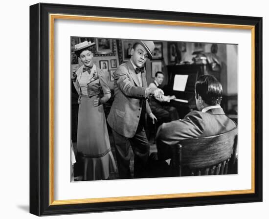 Yankee Doodle Dandy, Joan Leslie, James Cagney, 1942-null-Framed Photo