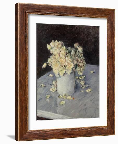 Yellow Roses in a Vase, 1882 (Oil on Canvas)-Gustave Caillebotte-Framed Giclee Print