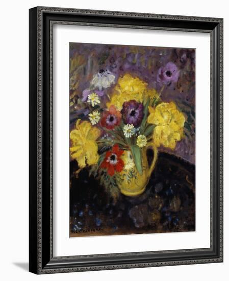 Yellow Tulips; Les Tulipe Jaunes-Frederick Carl Frieseke-Framed Giclee Print