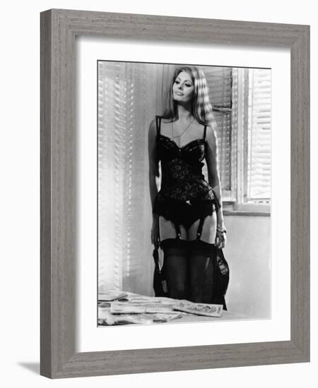 Yesterday, Today and Tomorrow, (AKA Ieri, Oggi, Domani), Sophia Loren, 1963-null-Framed Photo