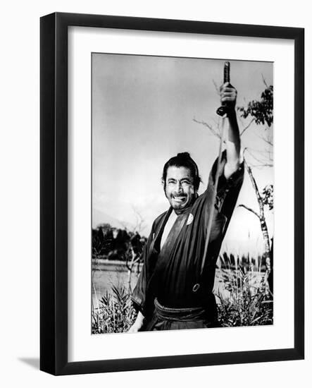 Yojimbo, Toshiro Mifune, 1961-null-Framed Photo