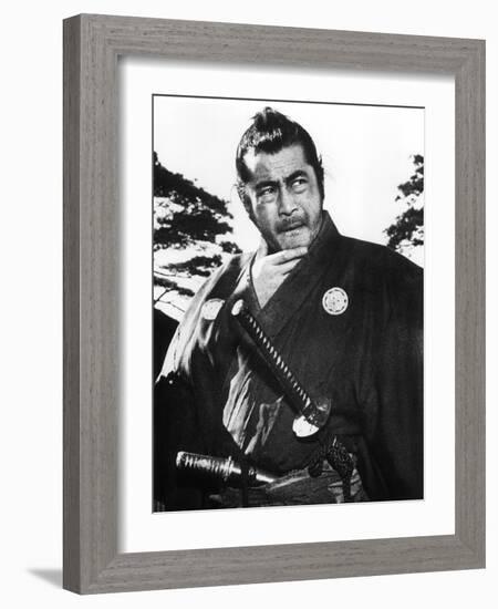 Yojimbo, Toshiro Mifune, 1961-null-Framed Photo