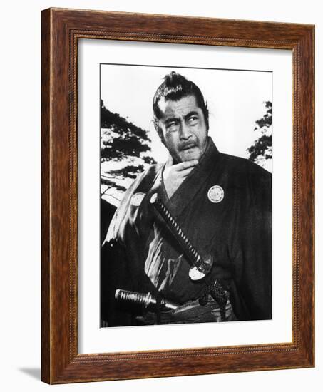 Yojimbo, Toshiro Mifune, 1961-null-Framed Photo