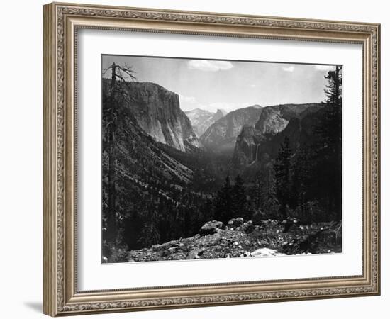 Yosemite National Park, Yosemite Valley Entrance Photograph - Yosemite, CA-Lantern Press-Framed Art Print