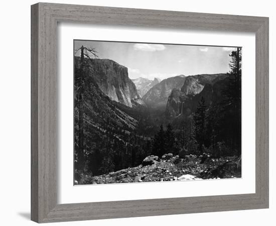 Yosemite National Park, Yosemite Valley Entrance Photograph - Yosemite, CA-Lantern Press-Framed Art Print