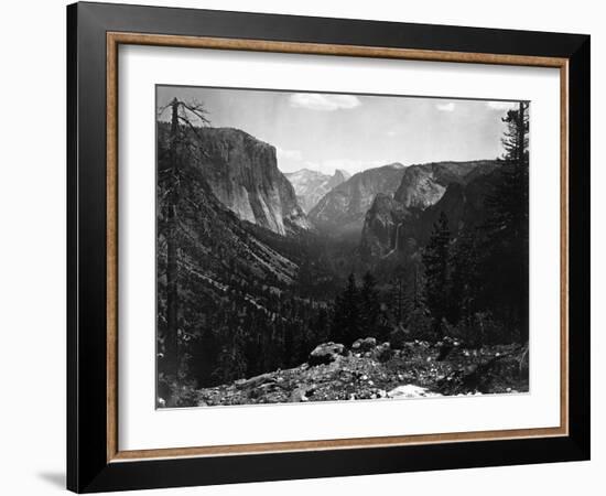 Yosemite National Park, Yosemite Valley Entrance Photograph - Yosemite, CA-Lantern Press-Framed Art Print