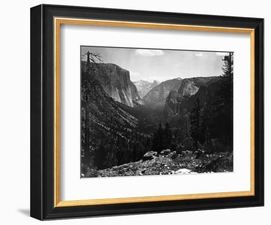 Yosemite National Park, Yosemite Valley Entrance Photograph - Yosemite, CA-Lantern Press-Framed Art Print