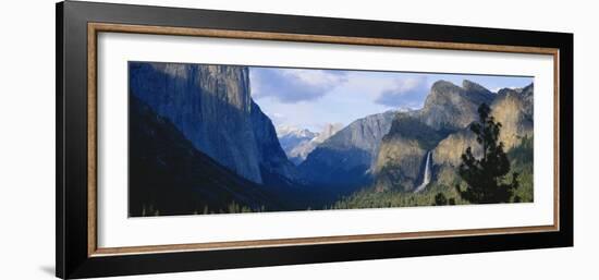 Yosemite Valley and Bridal Veil Falls, Yosemite National Park, California, USA-Paul Souders-Framed Photographic Print