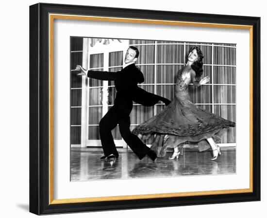You Were Never Lovelier, Fred Astaire, Rita Hayworth, 1942-null-Framed Premium Photographic Print
