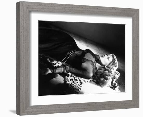 You Were Never Lovelier ,Rita Hayworth, Directed by William A. Seiter, 1942-null-Framed Photographic Print