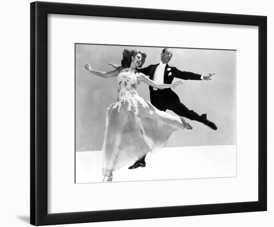 You Were Never Lovelier, Rita Hayworth, Fred Astaire, 1942-null-Framed Photo