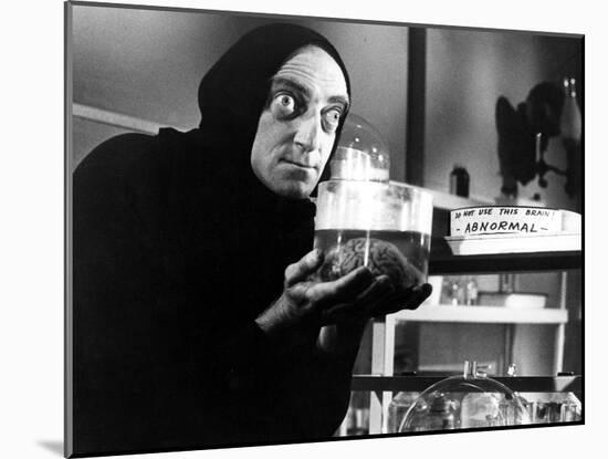 Young Frankenstein, Marty Feldman, 1974-null-Mounted Photo