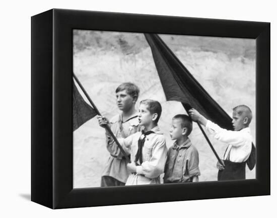 Young Pioneers, Berlin, Germany, 1930-Tina Modotti-Framed Premier Image Canvas