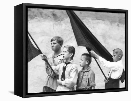 Young Pioneers, Berlin, Germany, 1930-Tina Modotti-Framed Premier Image Canvas