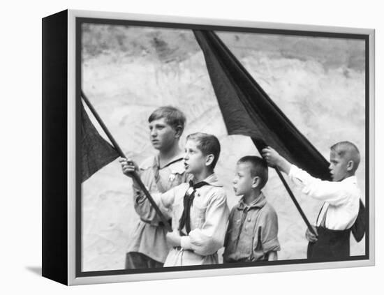 Young Pioneers, Berlin, Germany, 1930-Tina Modotti-Framed Premier Image Canvas