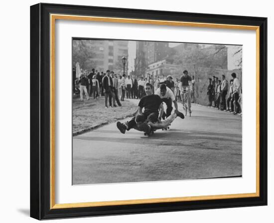 Youths Riding Skateboard-Bill Eppridge-Framed Photographic Print