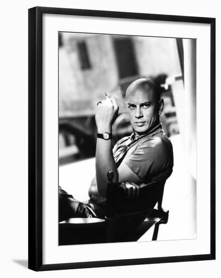 Yul Brynner, 1956-null-Framed Photo