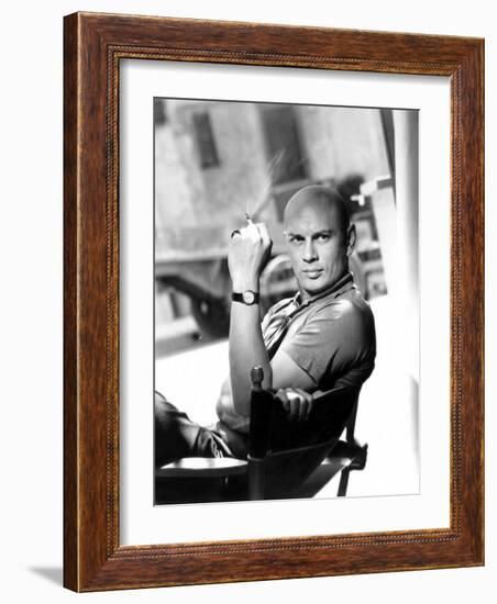 Yul Brynner, 1957-null-Framed Photo