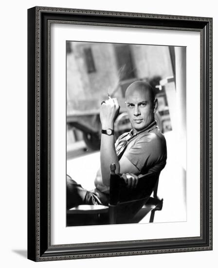 Yul Brynner, 1957-null-Framed Photo