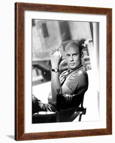 Yul Brynner, 1957-null-Framed Photo