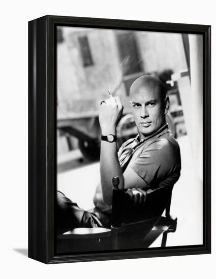 Yul Brynner, 1957-null-Framed Premier Image Canvas