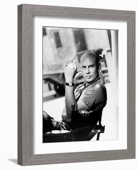 Yul Brynner, 1957-null-Framed Photographic Print