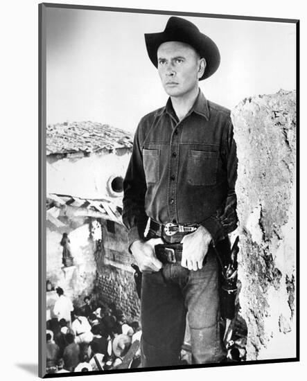 Yul Brynner-null-Mounted Photo