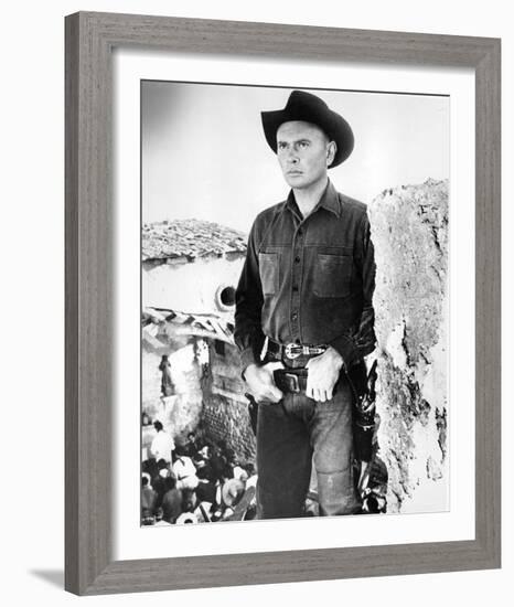 Yul Brynner-null-Framed Photo