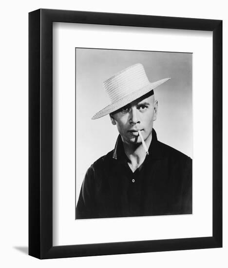 Yul Brynner-null-Framed Photo