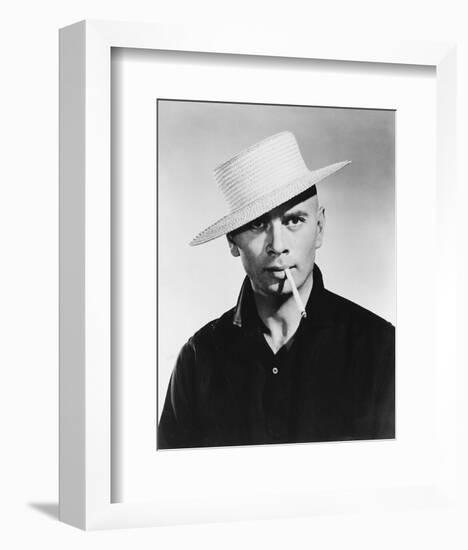 Yul Brynner-null-Framed Photo