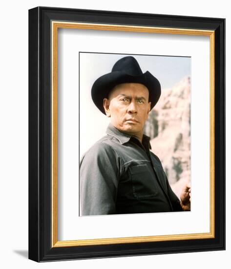 Yul Brynner-null-Framed Photo