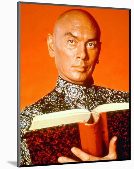 Yul Brynner-null-Mounted Photo